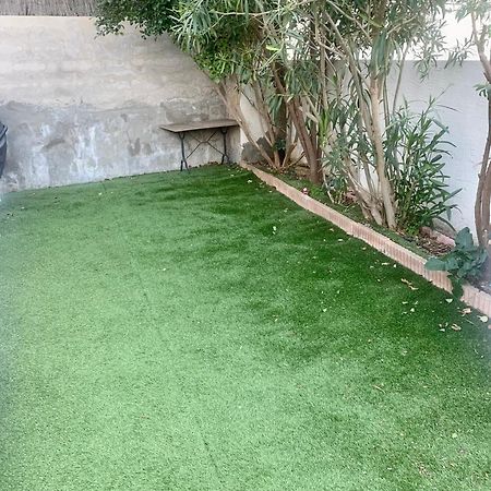 T2 Equipe Au Calme + Terrasse A 1 Km De La Mer Marseille Luaran gambar